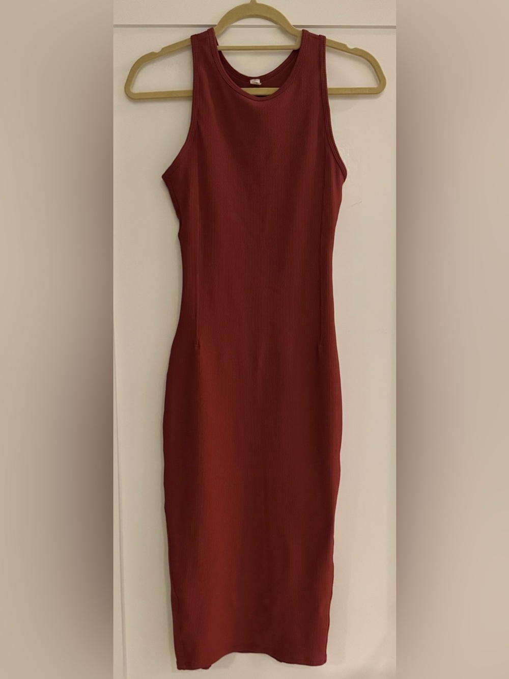 Lululemon Brunch and Back Dress in Chianti | Size 4 - Picture 4 of 7